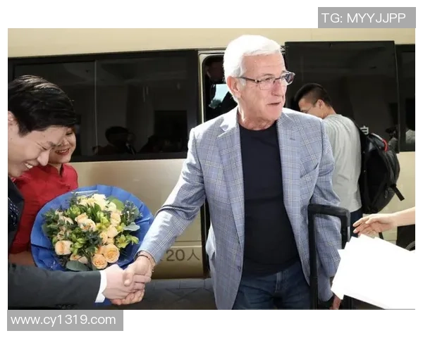 北京羽毛球队在世界杯中的团队协作表现分析与点评